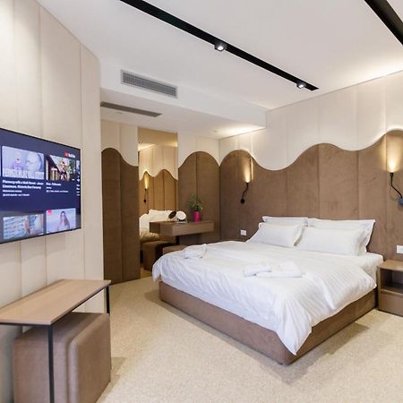 Hotel Portside Gf Vlorë Esterno foto